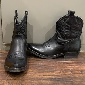 Ankle cowboy boot booties